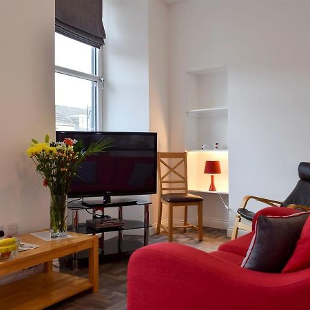 Courtyard Holiday Apartments Inverkeithing Buitenkant foto