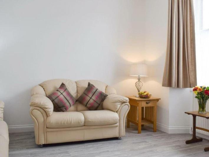 Courtyard Holiday Apartments Inverkeithing Buitenkant foto
