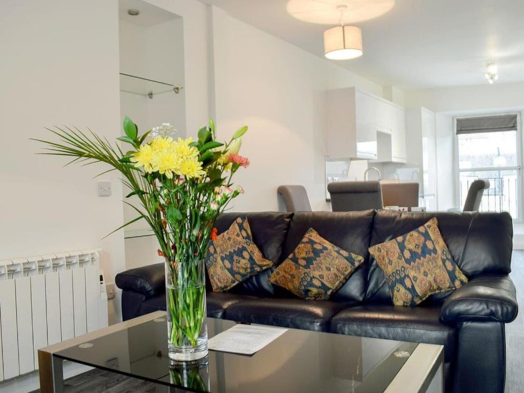 Courtyard Holiday Apartments Inverkeithing Buitenkant foto